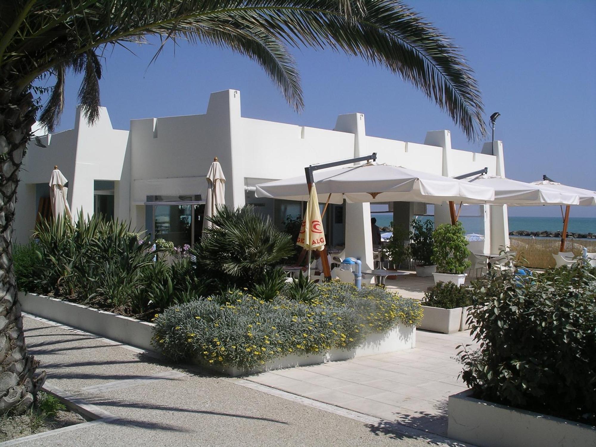 Residence I Delfini Cupra Marittima Exterior foto